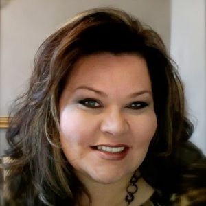 Meet your Posher, Christy